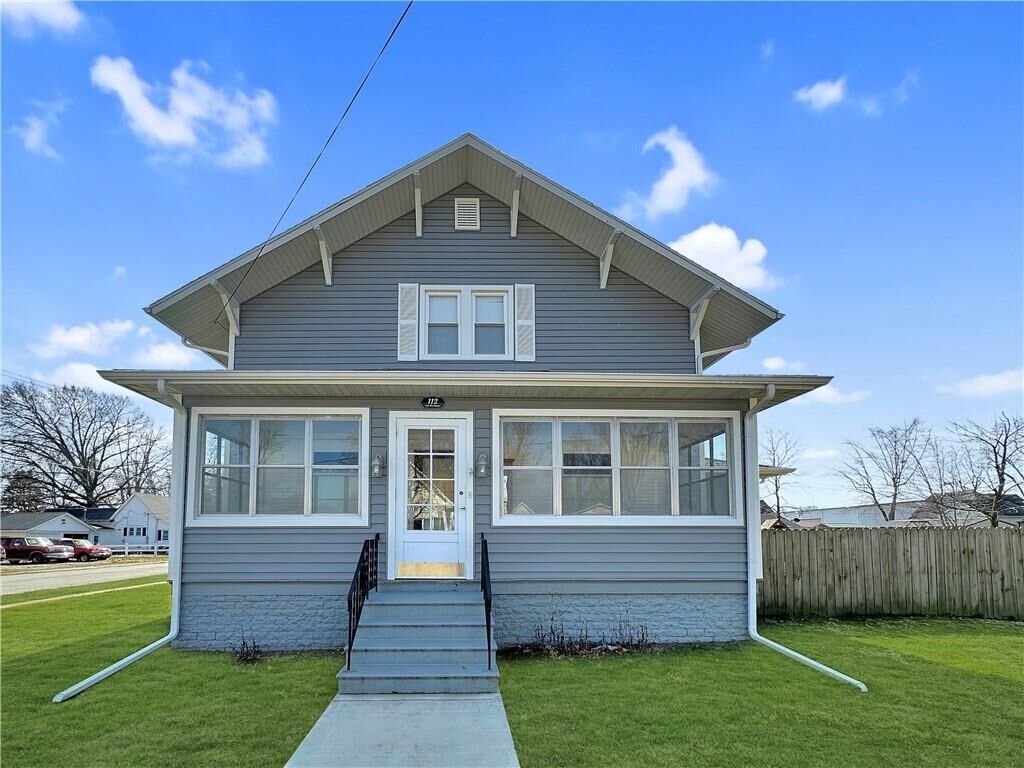 Property Photo:  112 E Washington Street  IL 61943 