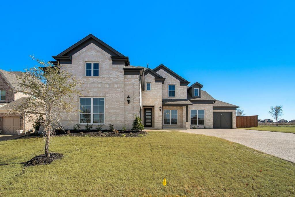 Property Photo:  2600 Hartman Circle  TX 76063 