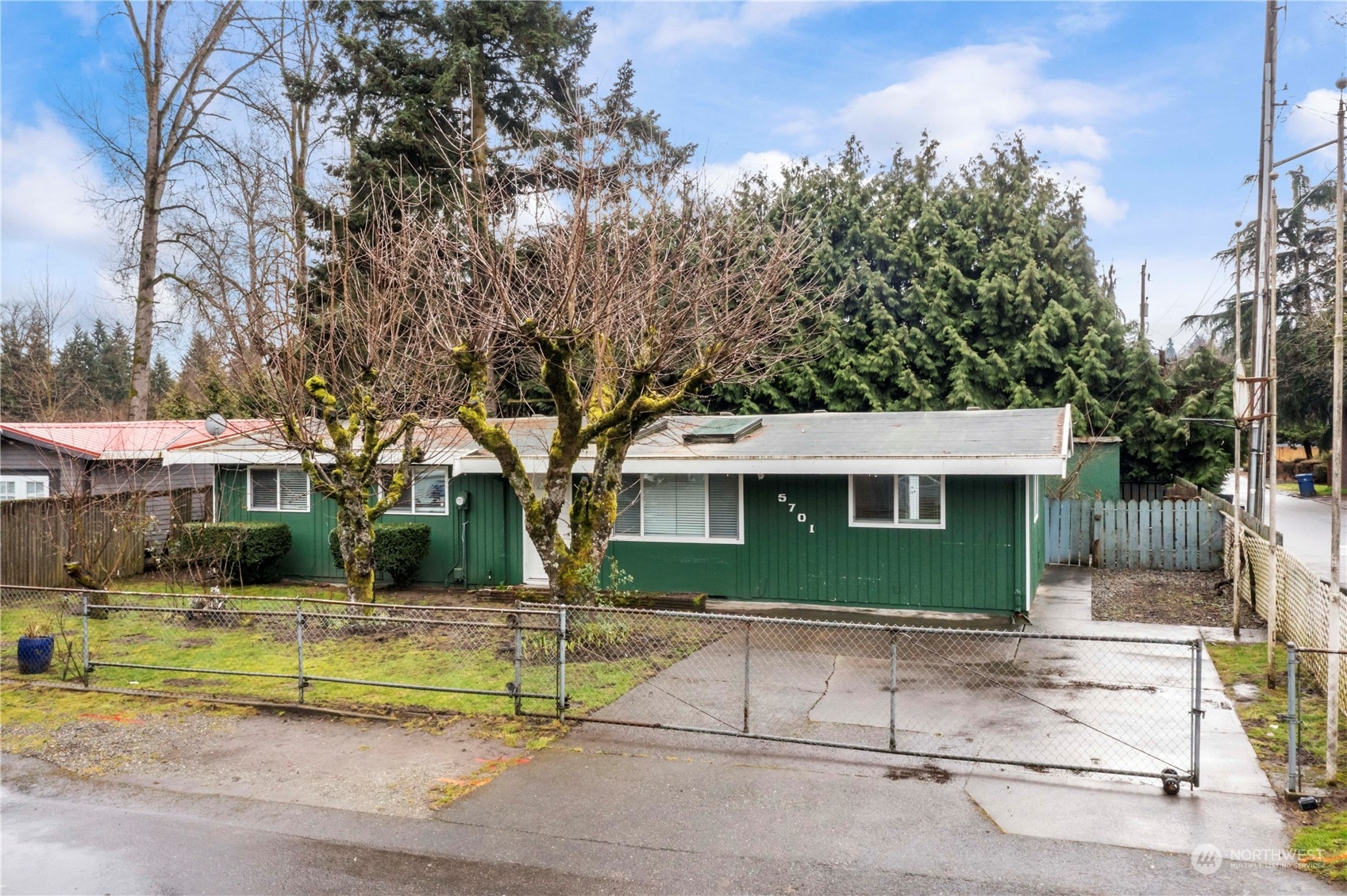 Property Photo:  5701 S Pamela Drive  WA 98178 