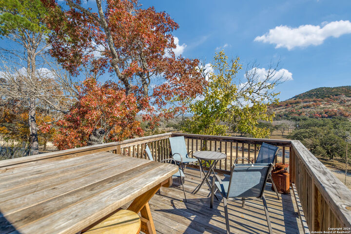 Property Photo: 1560 Coalkiln Rd TX 78055