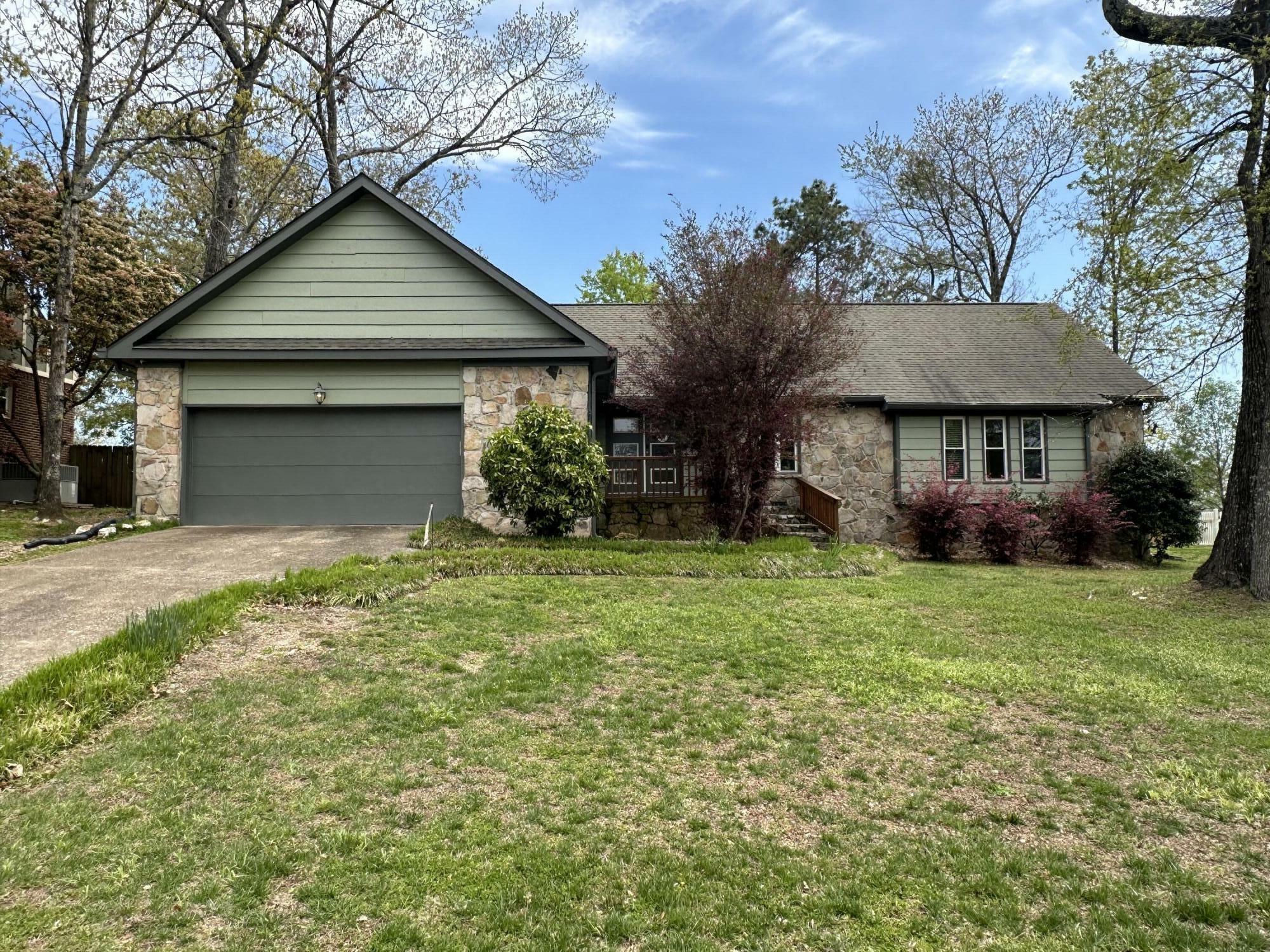 Property Photo: 210 Shadow Parkway TN 37421