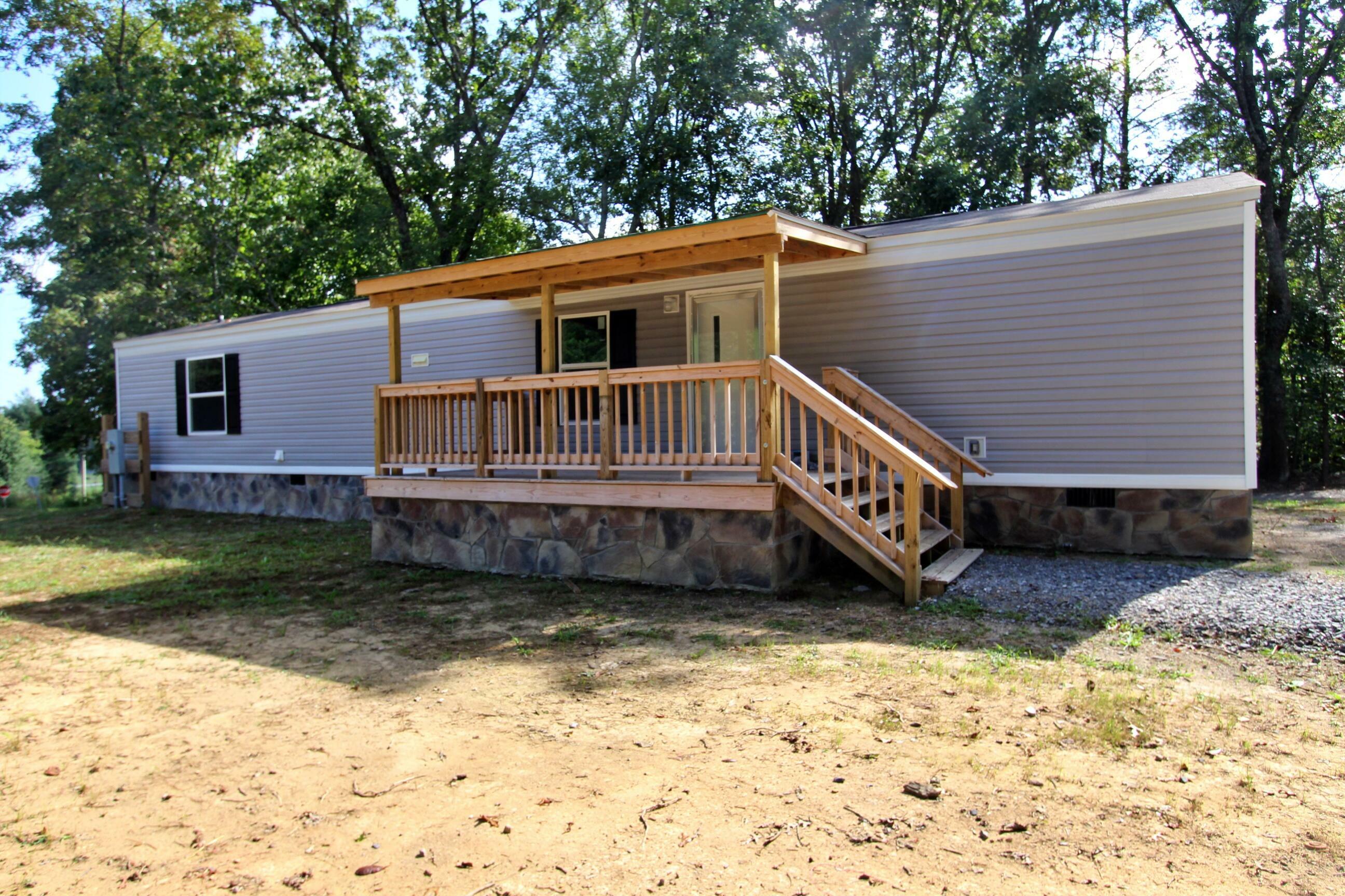 Property Photo:  743 County Road 724  AL 35958 