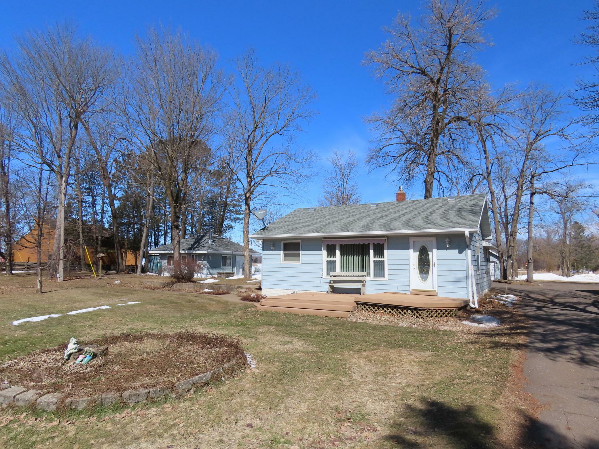 Property Photo:  910 E Evergreen Street  MN 56342 