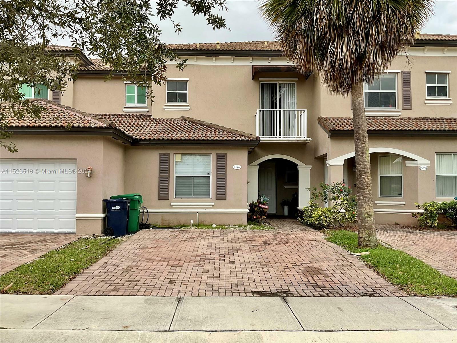 Property Photo:  15352 SW 91st St 15352  FL 33196 