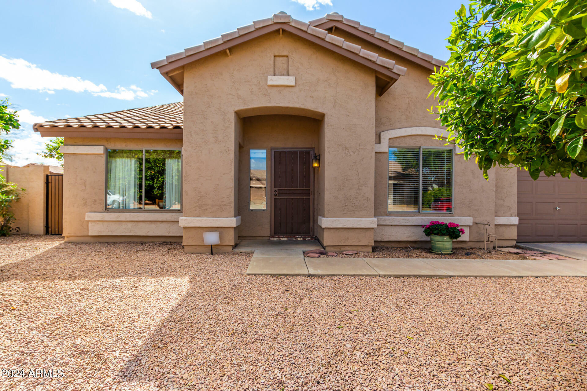 Property Photo:  4553 E Dartmouth Street  AZ 85205 