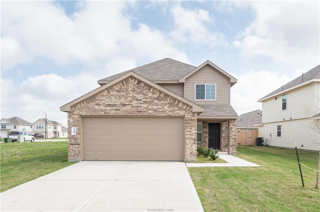 Property Photo:  1103 Crossing Drive  TX 77803 