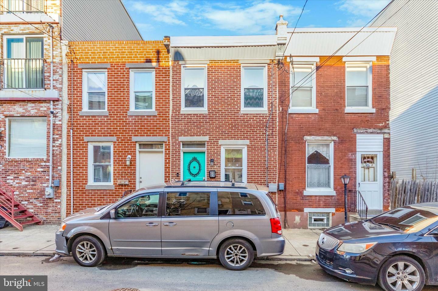 Property Photo: 2027 E Hazzard Street PA 19125