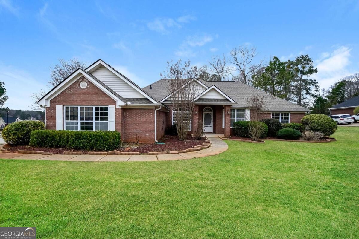 Property Photo:  146 Lakeshore Court  GA 30252 