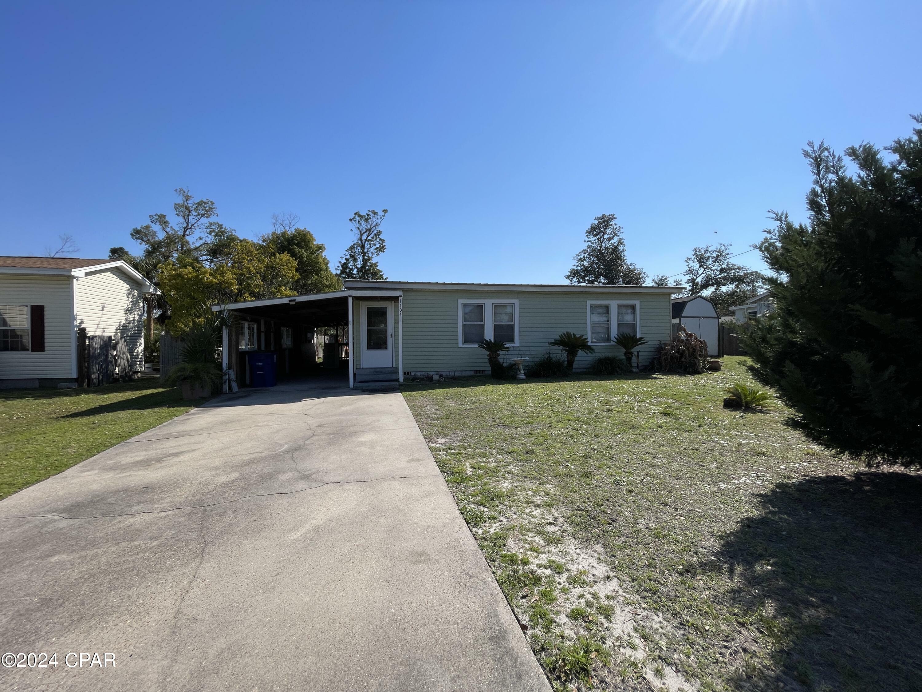 Property Photo:  1404 Arthur Avenue  FL 32401 