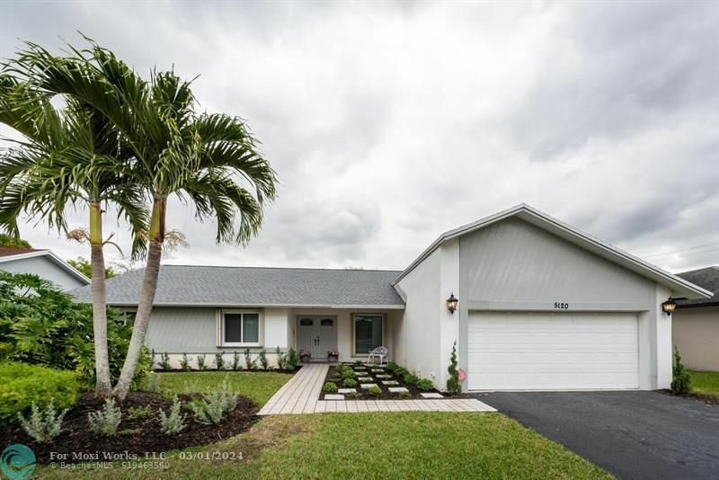 Property Photo:  5120 NW 76th Ter  FL 33351 