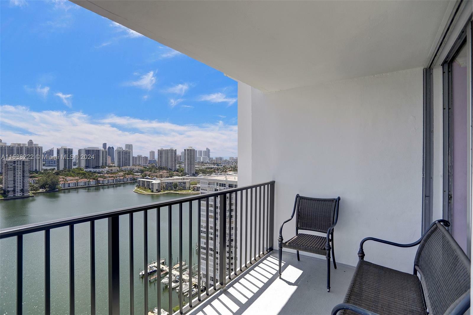 Property Photo:  2750 NE 183rd St 2509  FL 33160 