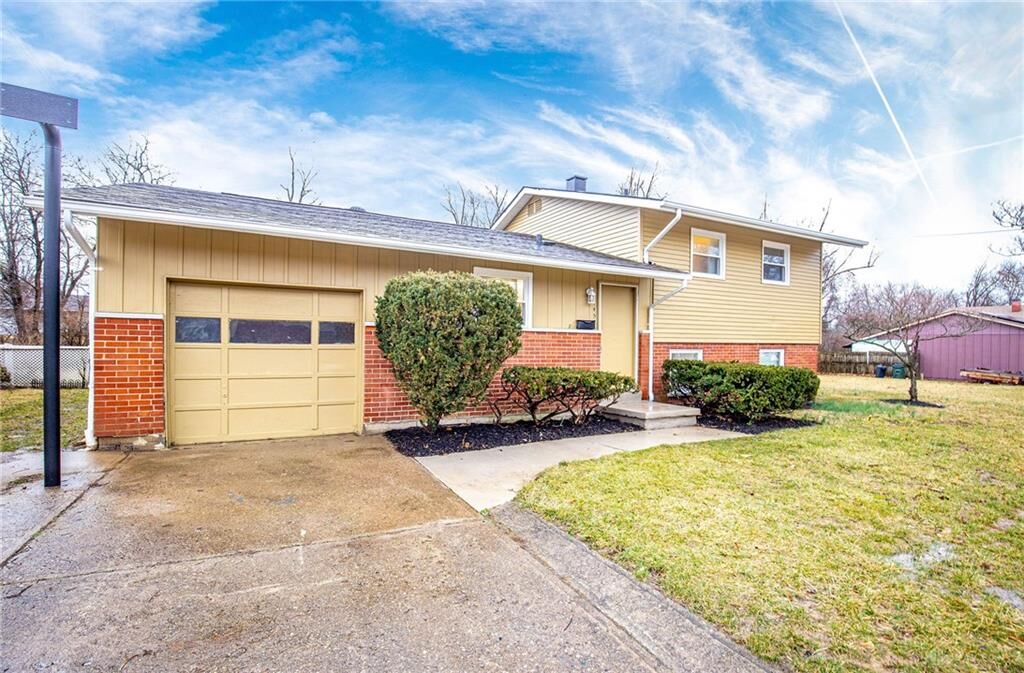 Property Photo: 11450 Gresham Place OH 45240