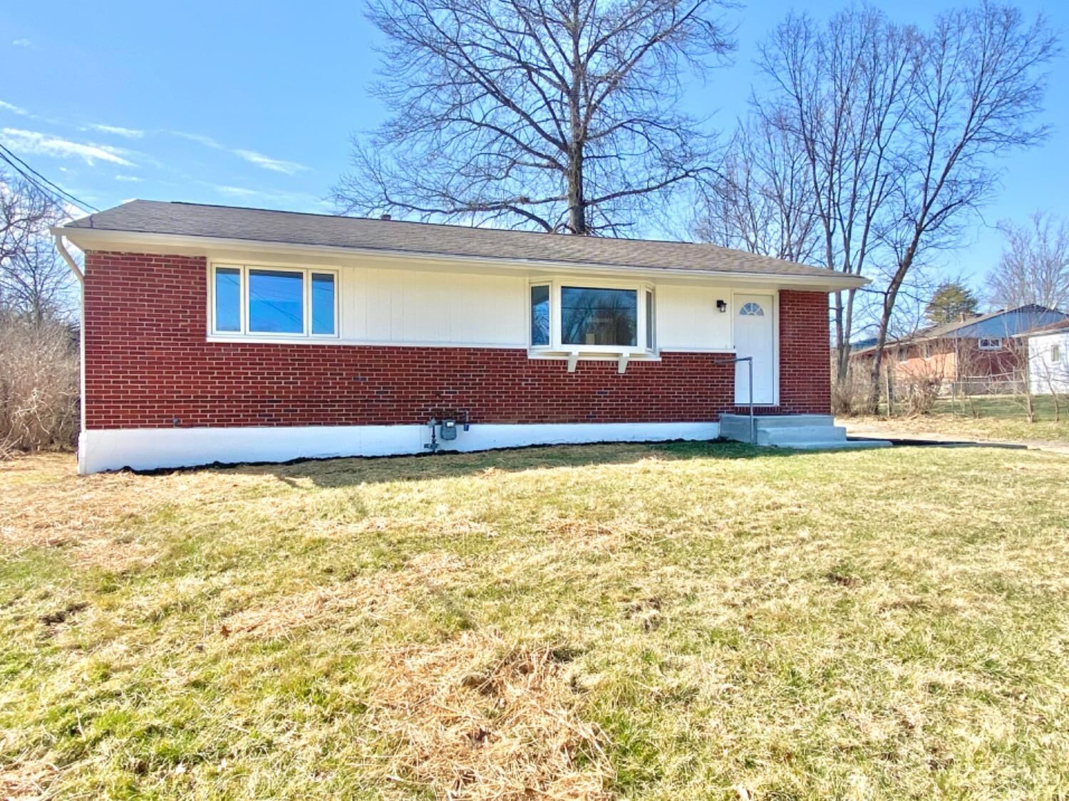 Property Photo: 10309 Roberta Drive OH 45215