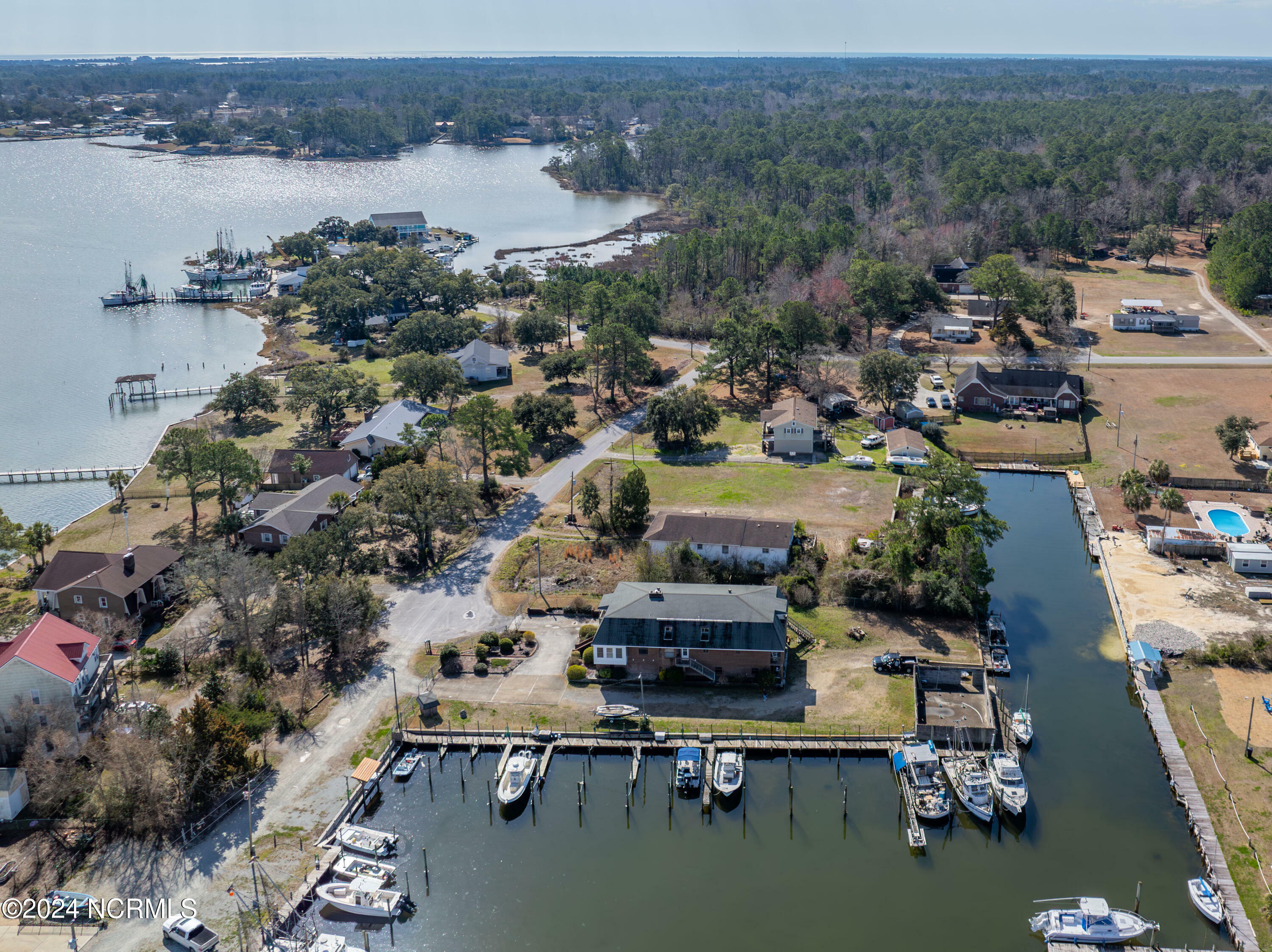 Property Photo:  119 Gull Drive  NC 28460 