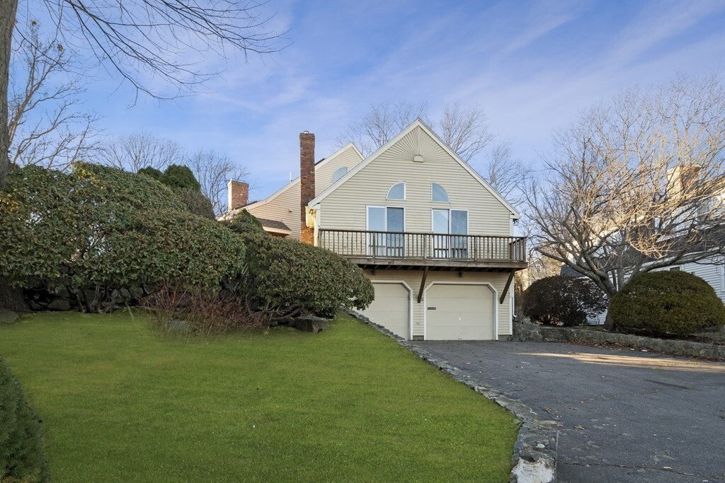Property Photo:  8 Edgemere Road  MA 01945 