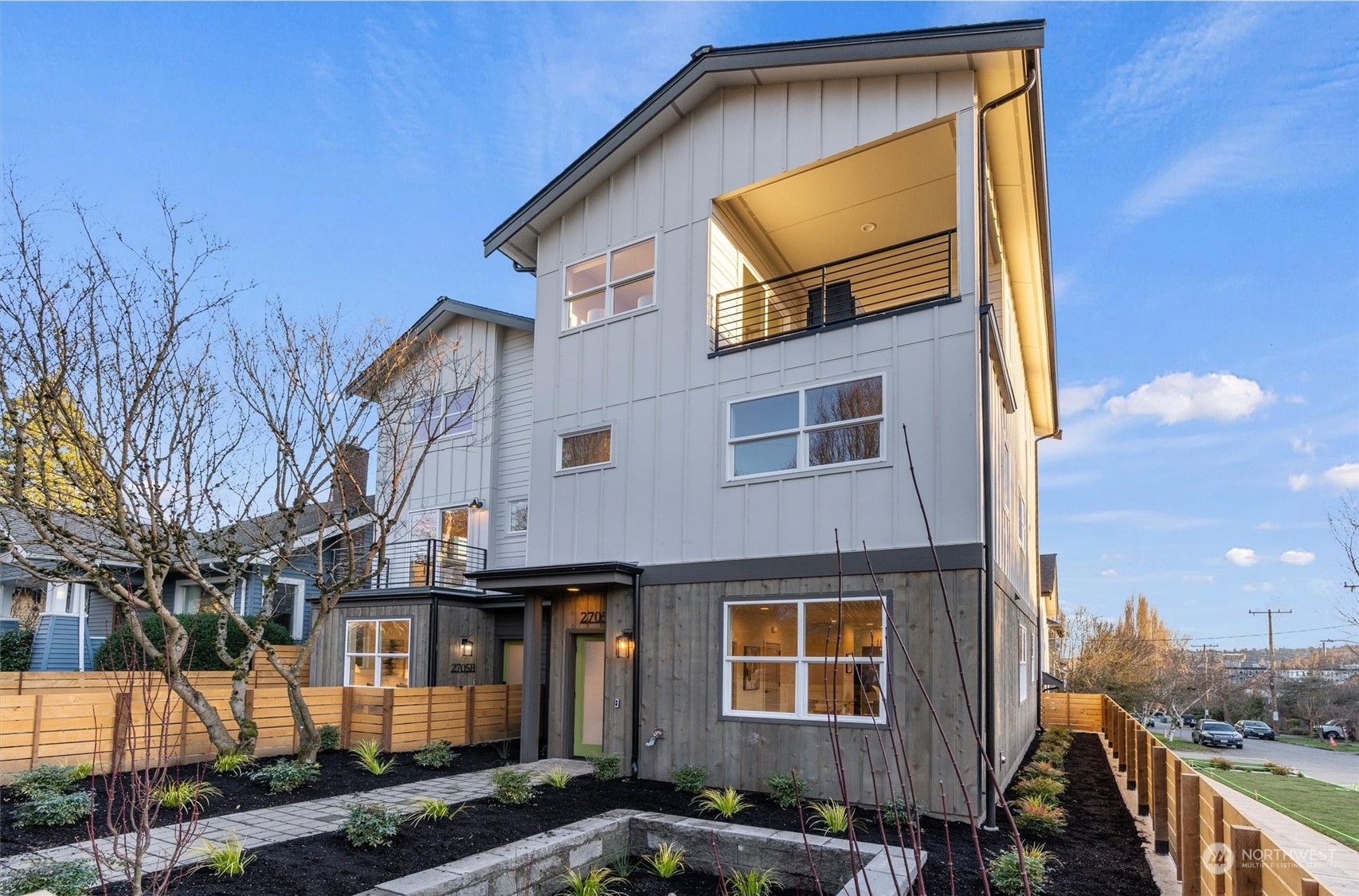 Property Photo: 2705 NE 54th Street WA 98105
