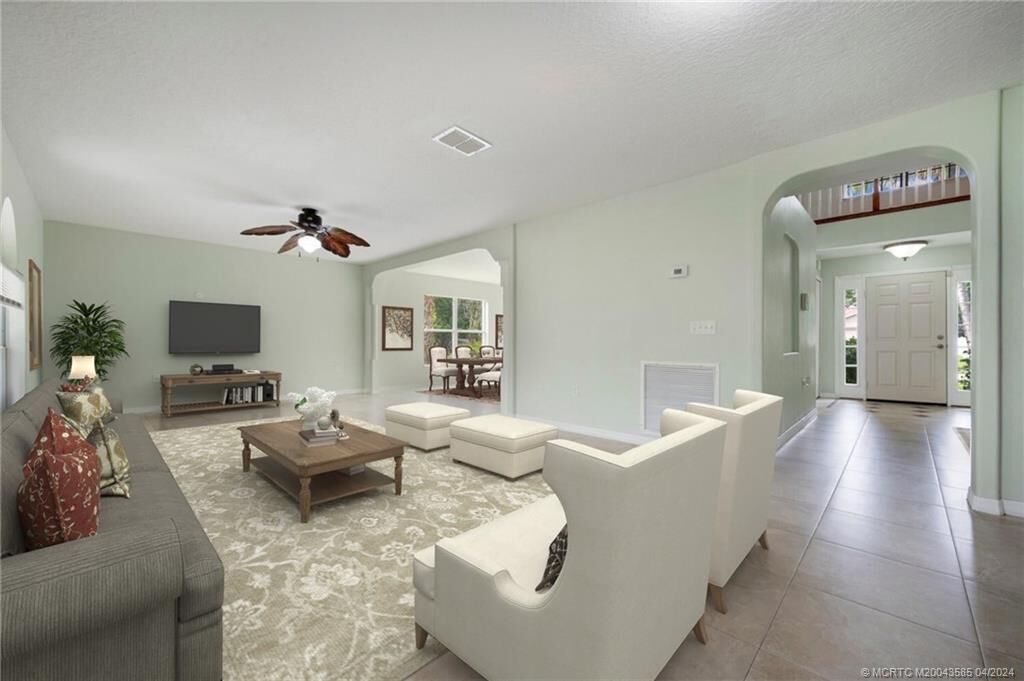 Property Photo: 775 SW Alton Circle FL 34953