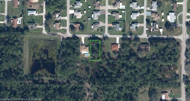 Property Photo:  1735 Azalea Terrace  FL 33875 