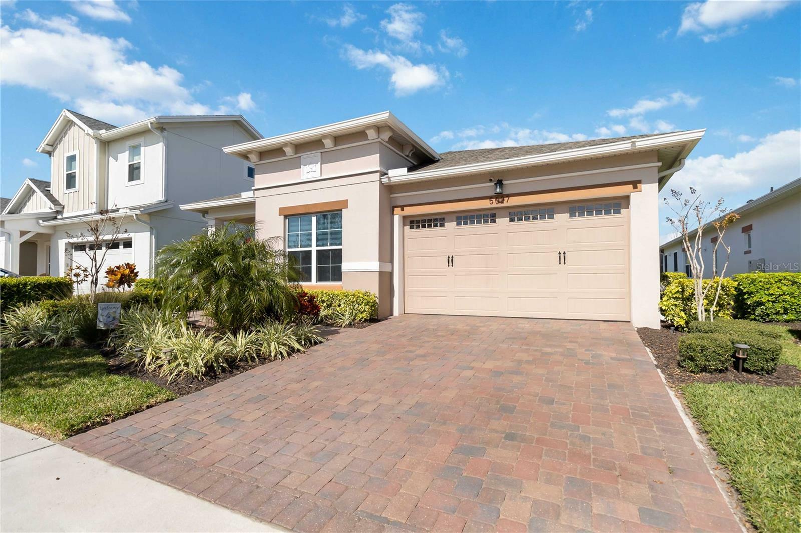 Property Photo:  5027 E Fountainwood Drive  FL 34772 