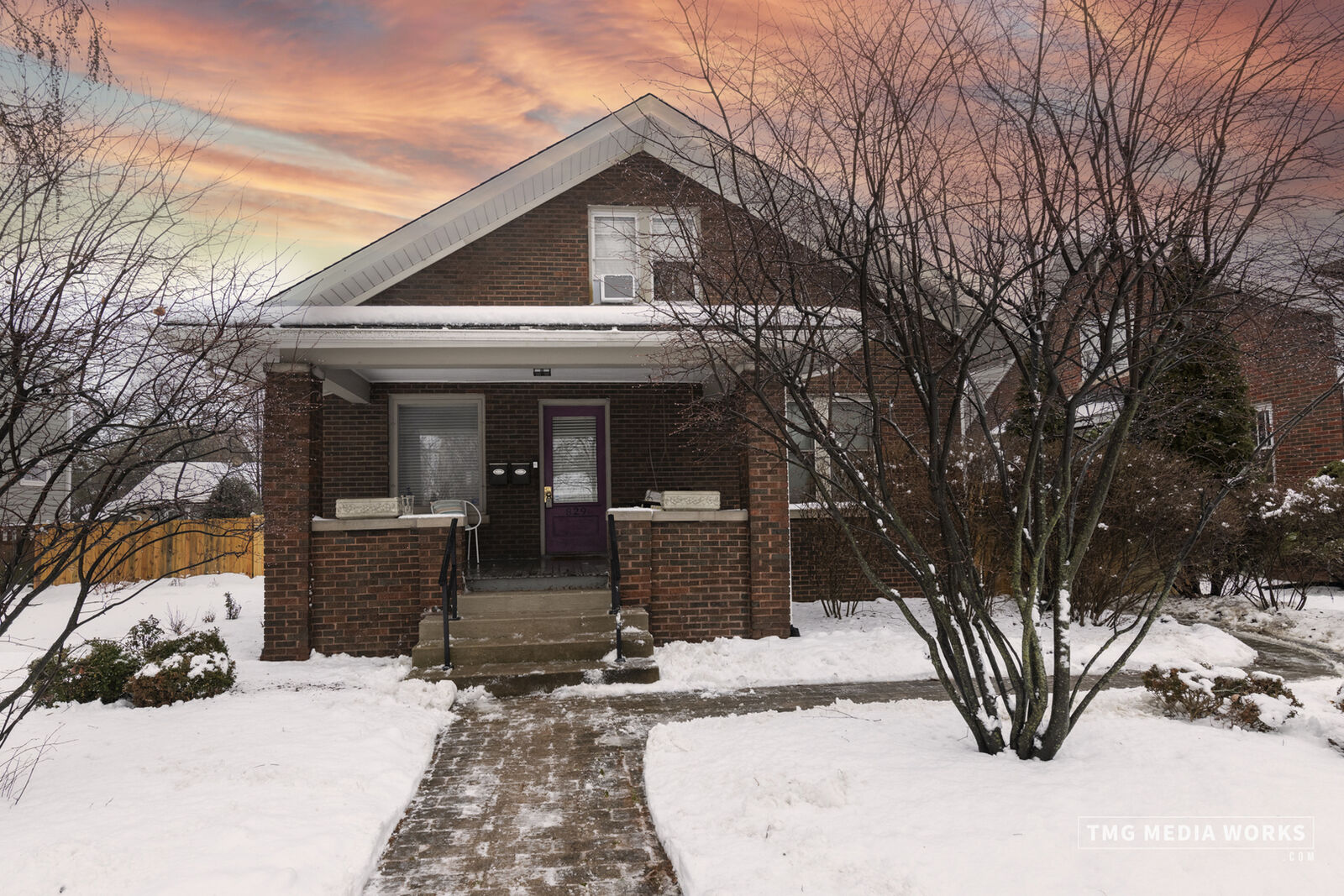 Property Photo:  829 N Center Street 1  IL 60563 