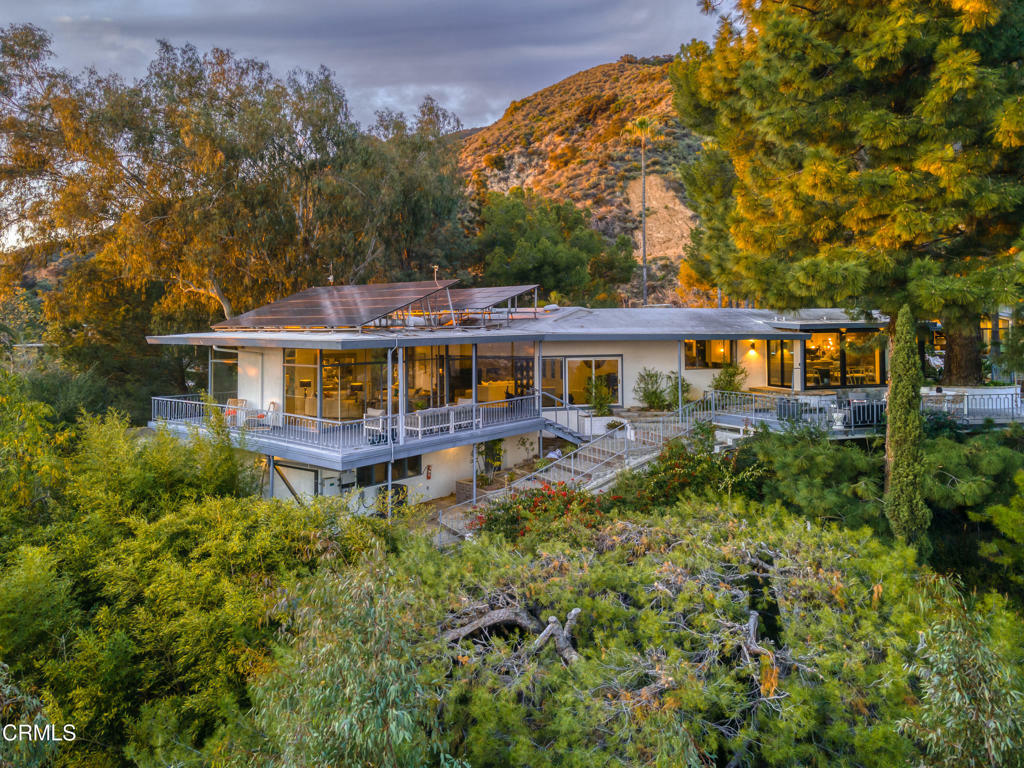 Property Photo: 1735 Woodglen Lane CA 91001