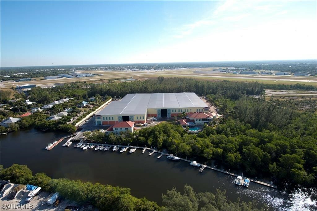 Property Photo:  477 North Road  FL 34104 