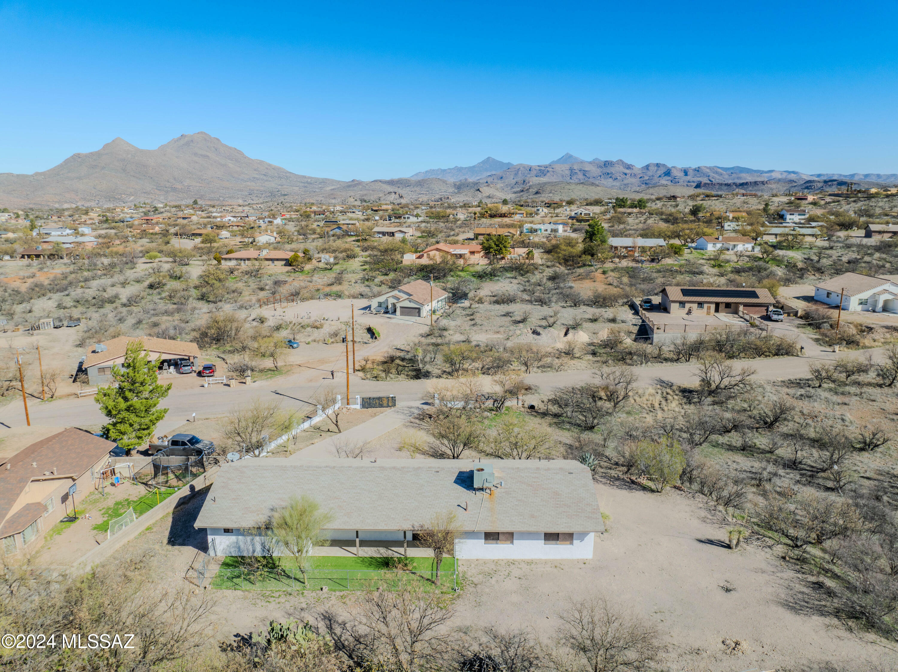 Property Photo:  1081 Paseo Freno  AZ 85648 