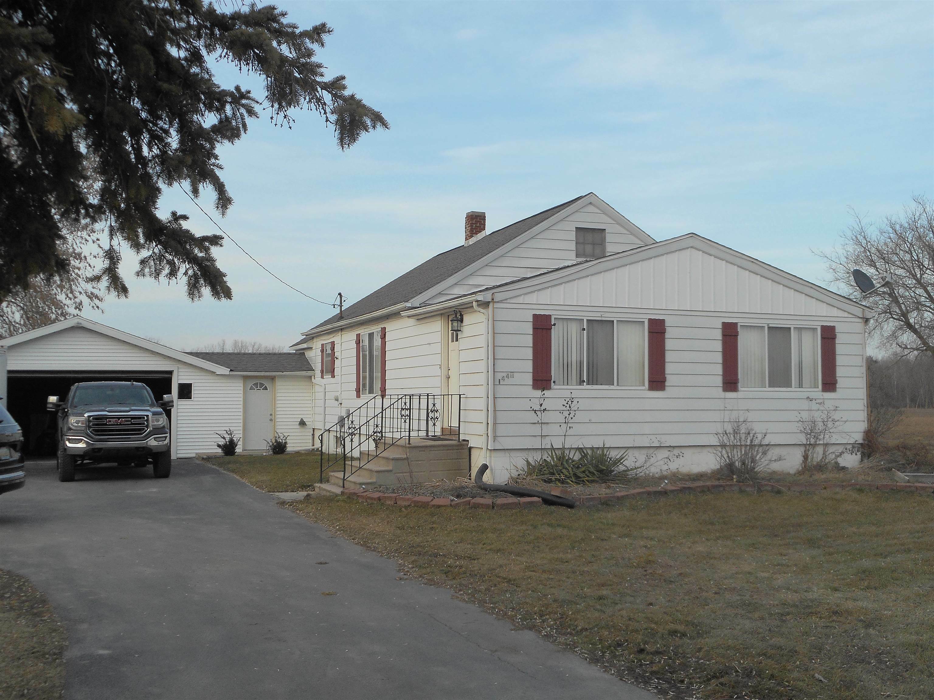 Property Photo:  1446 W Anderson  MI 48634 