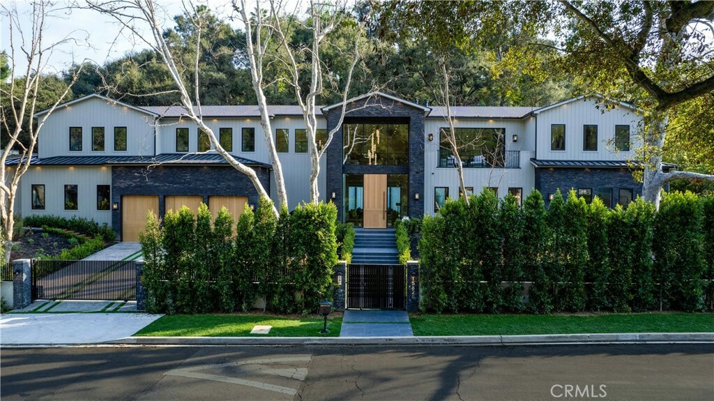 Property Photo: 15820 Royal Oak Road CA 91436