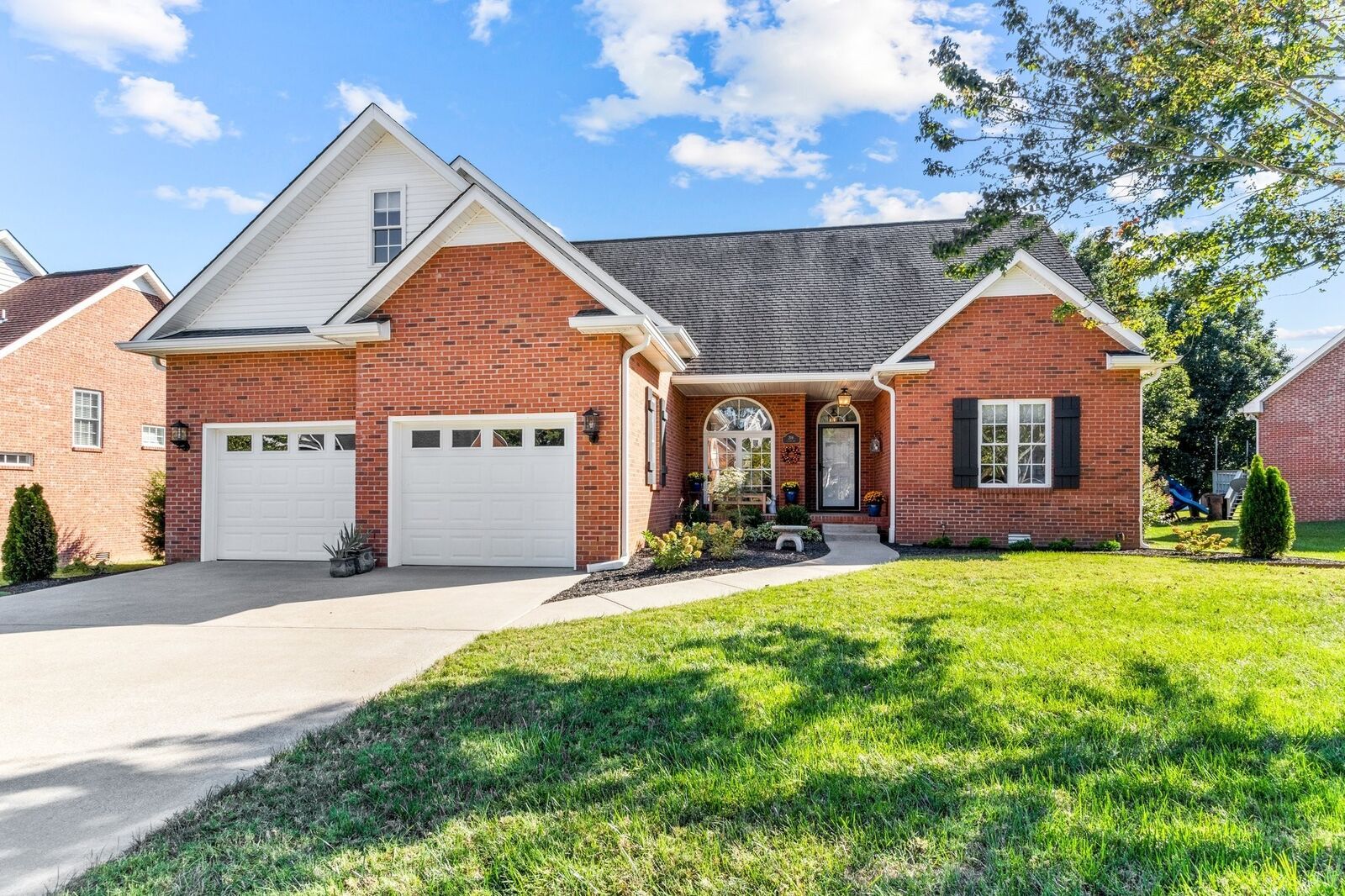 Property Photo:  206 Cullom Way  TN 37043 