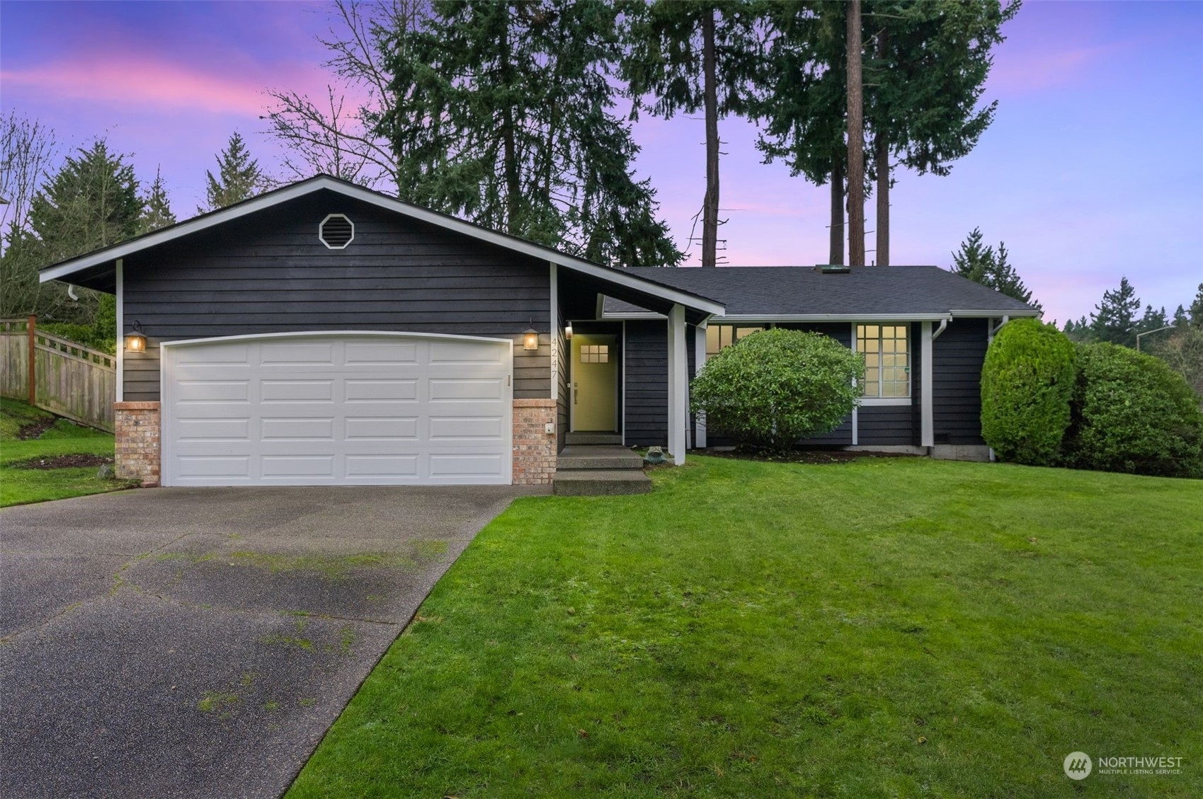 Property Photo:  4247 SW 337th Place  WA 98023 