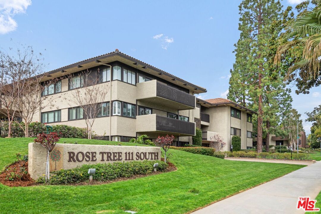 Property Photo:  111  S Orange Grove Blvd 114  CA 91105