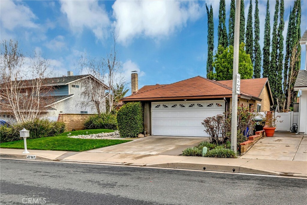 Property Photo:  27987 Caraway Lane  CA 91350 