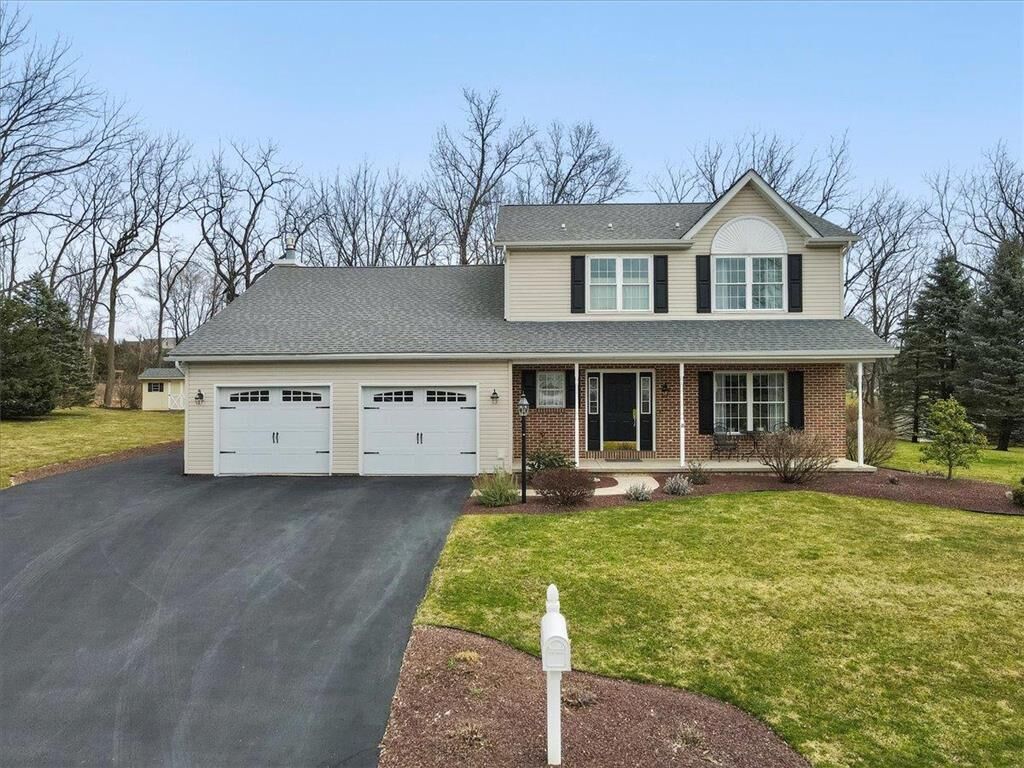 Property Photo: 2049 Alice Drive PA 18015