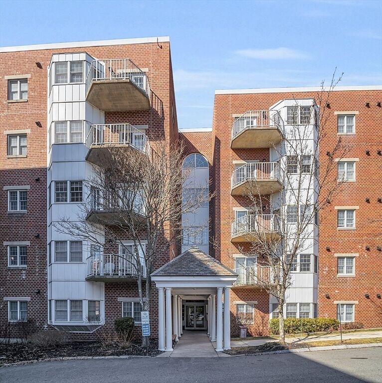 Property Photo:  148 Main St K421  MA 01845 