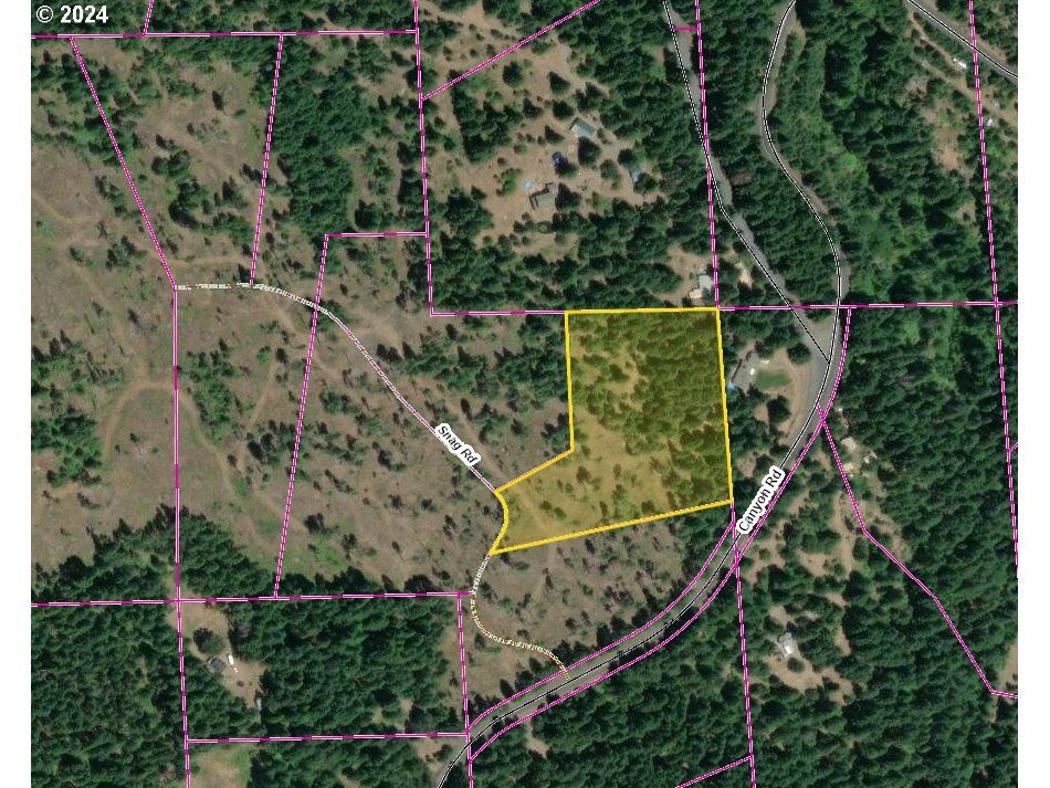 Property Photo: 11 Snag Rd WA 98635