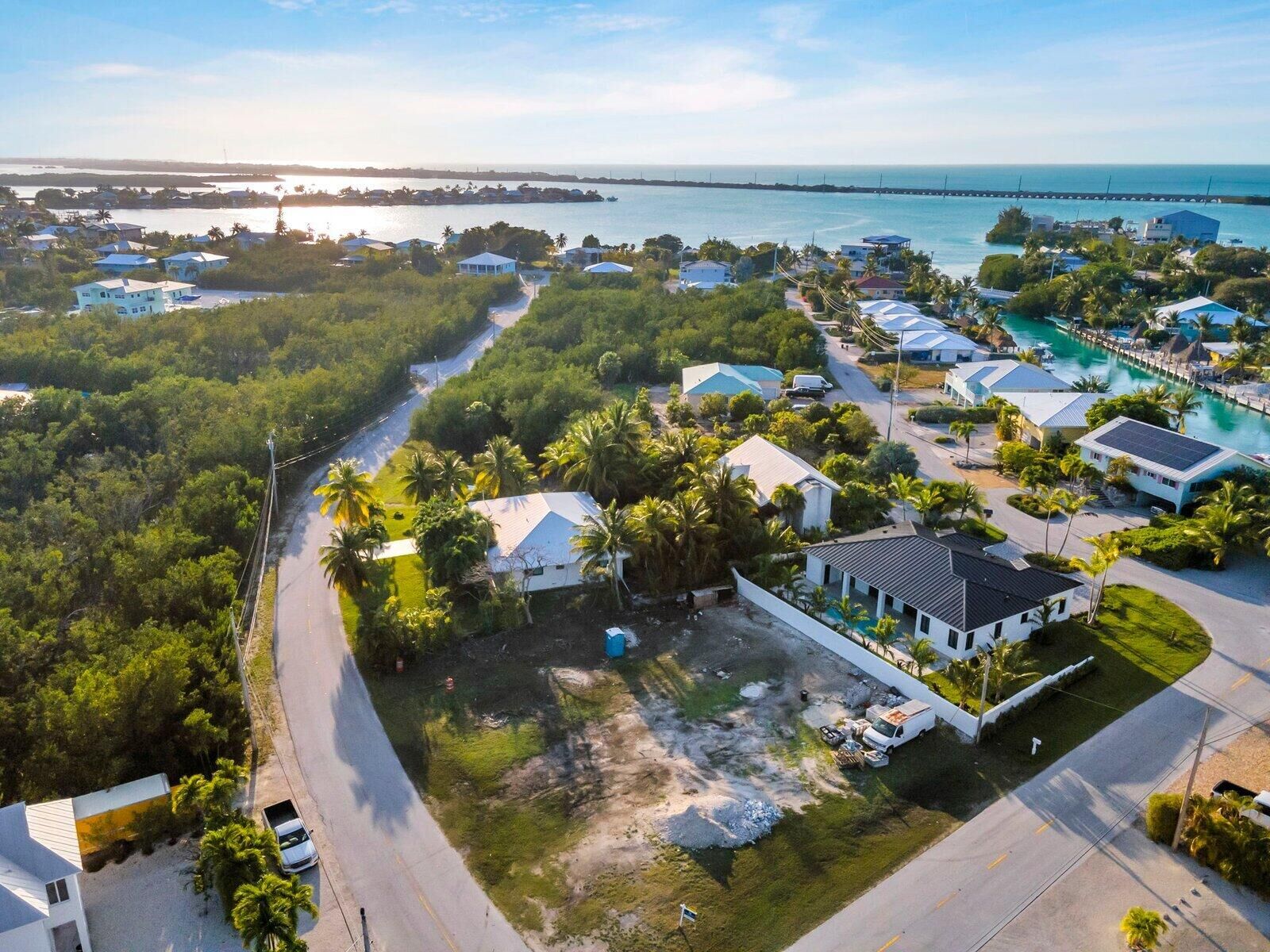 Property Photo: 123 N Bahama Drive FL 33050