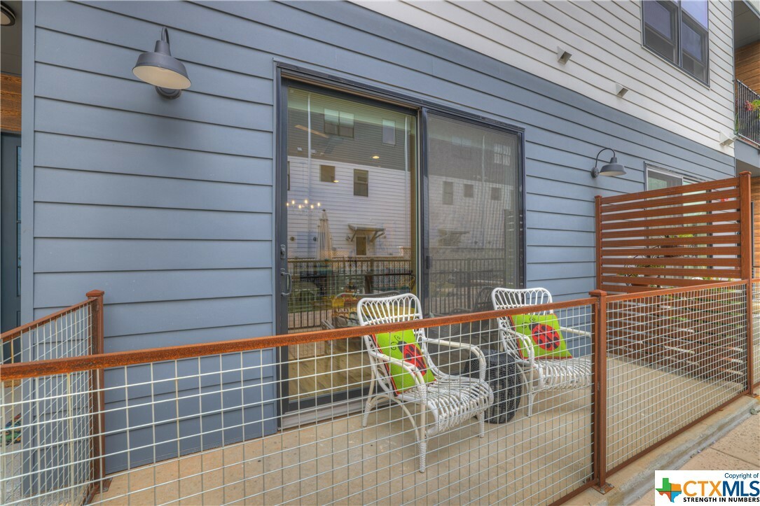 Property Photo:  1208 N Academy Avenue 3101  TX 78130 