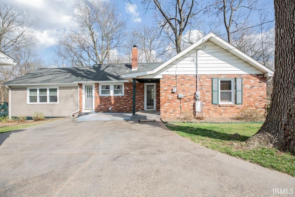 Property Photo: 5129 Kasson Drive IN 47720