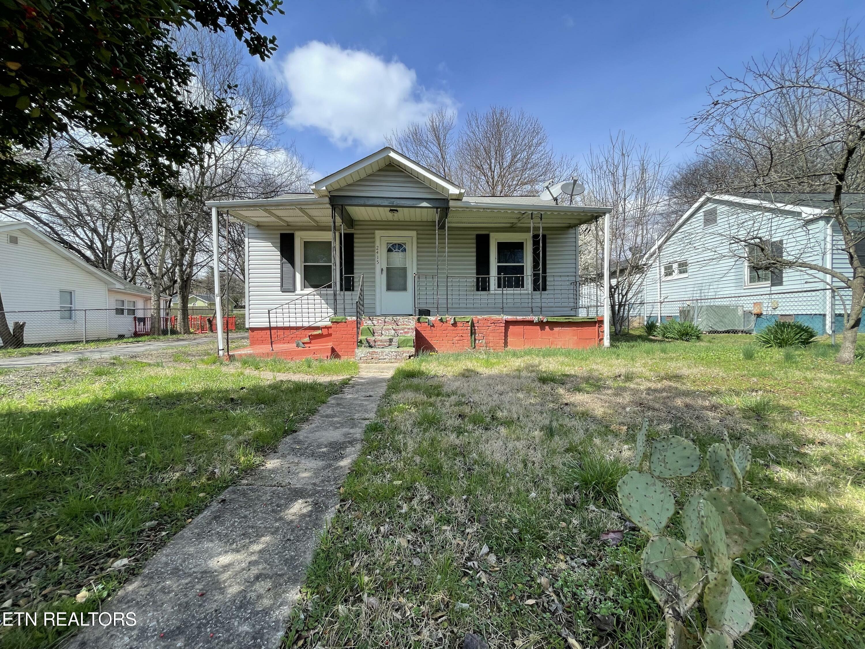 Property Photo:  2415 Hoitt Ave  TN 37917 