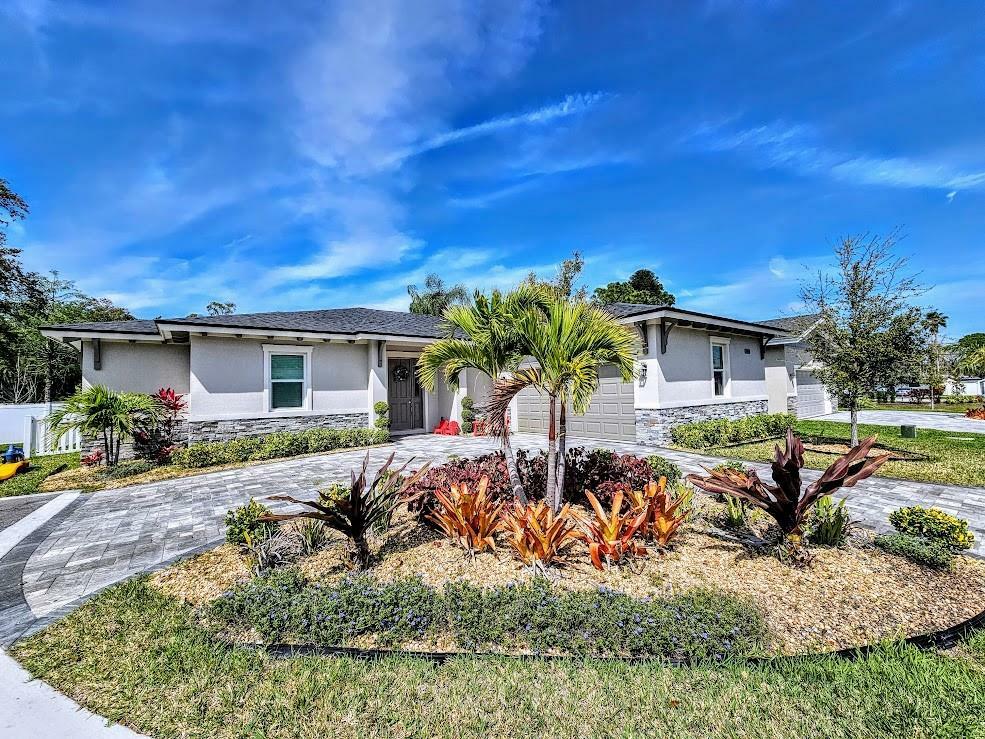 Property Photo:  7364 Ridgewood Drive  FL 33772 