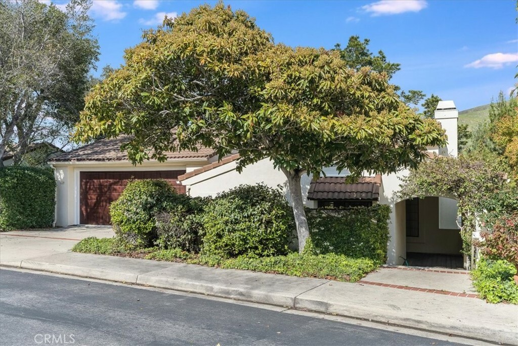 Property Photo:  2134 Augusta Court  CA 93401 