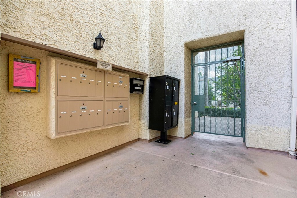 Property Photo:  1344 5th Street 12  CA 91201 