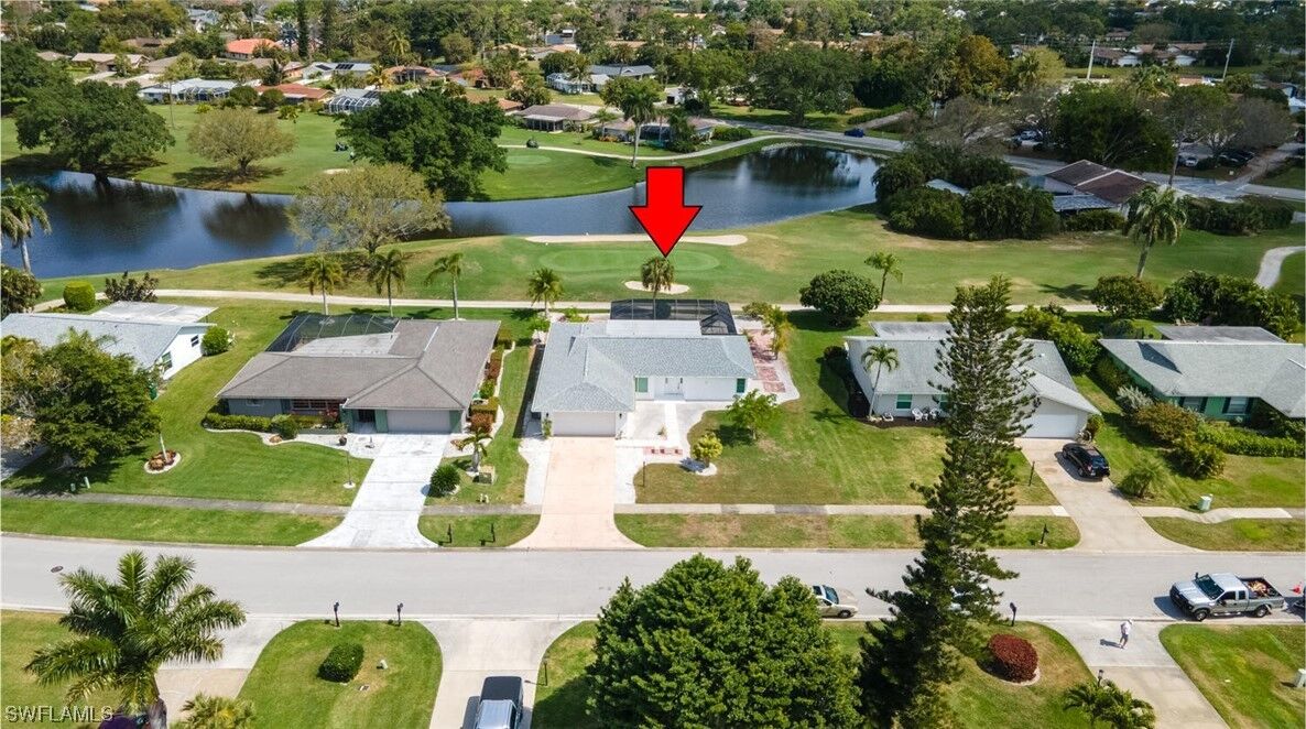 Property Photo:  4325 Beechwood Lake Drive  FL 34112 