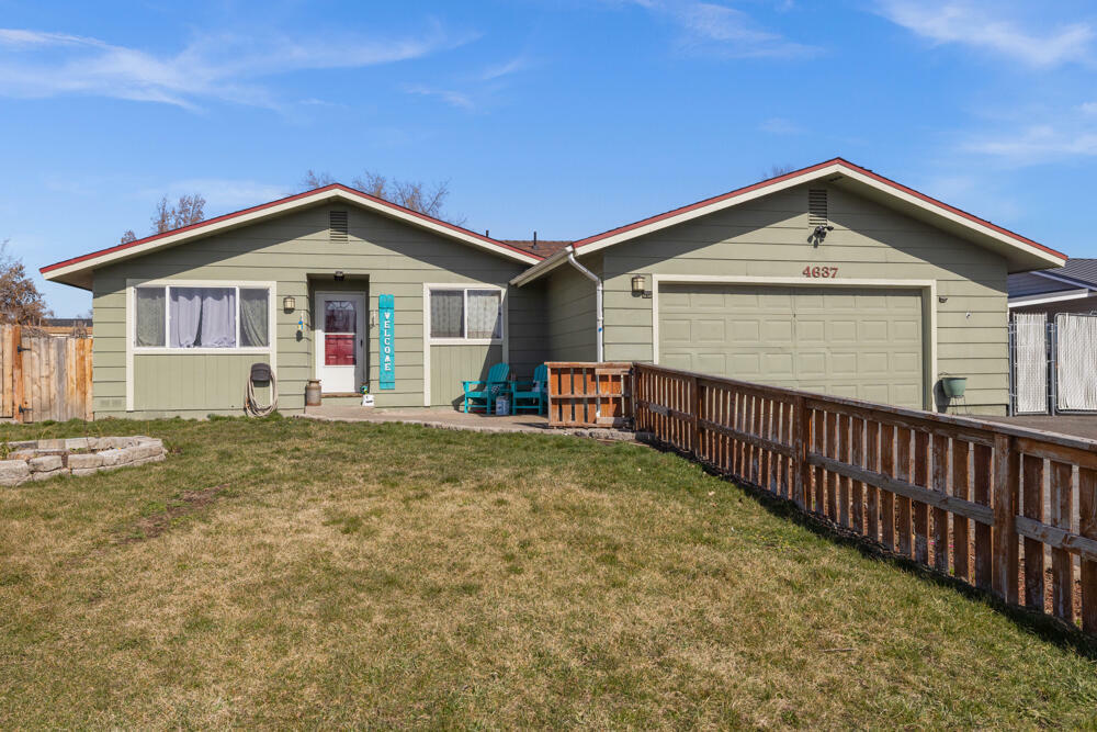 Property Photo:  4637 Sumac Avenue  OR 97603 