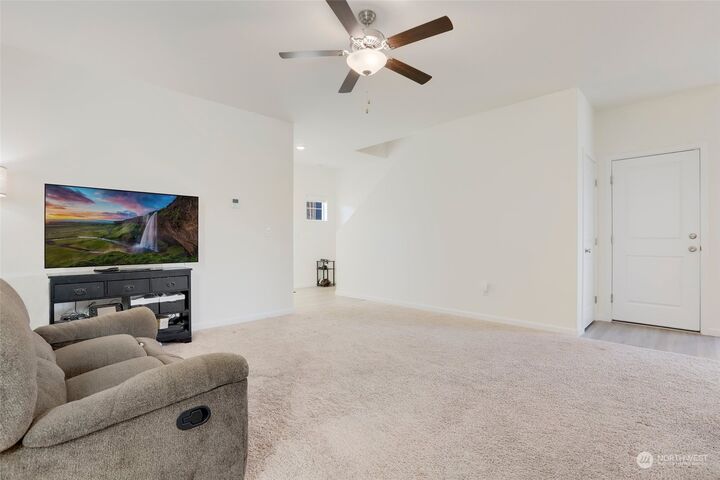 Property Photo:  7629 285th Place NW  WA 98292 