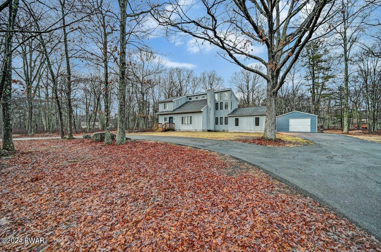 Property Photo:  2124 Oak Tree Ln Lane  PA 18324 