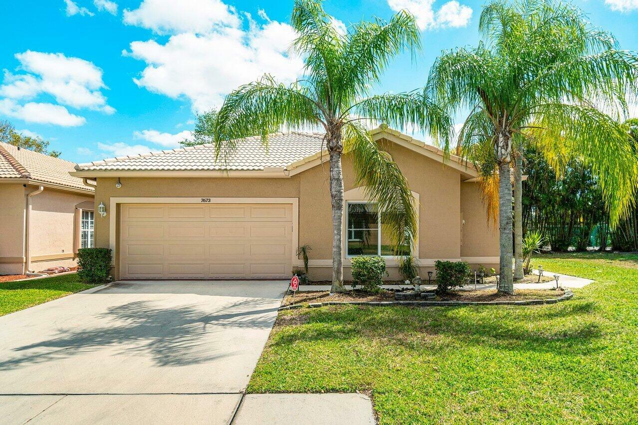 Property Photo:  7673 Colony Lake Drive  FL 33436 