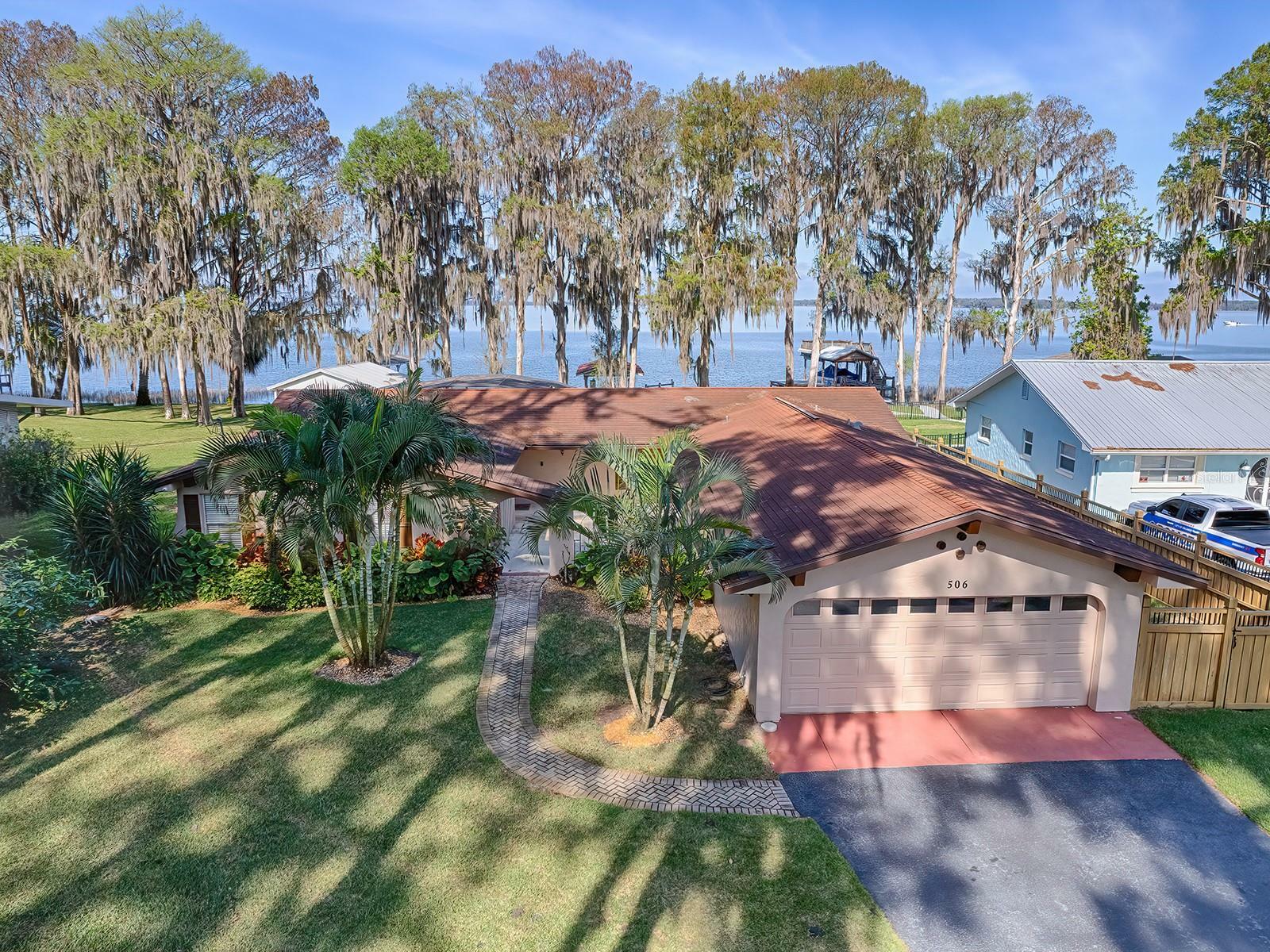 Property Photo:  506 Lakeshore Drive  FL 32726 