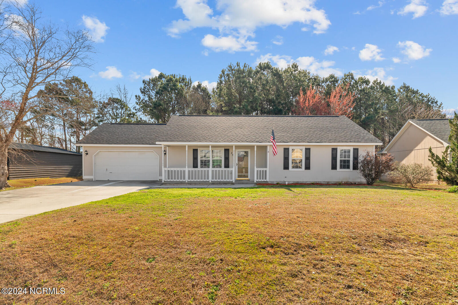 Property Photo: 253 Parnell Road NC 28539